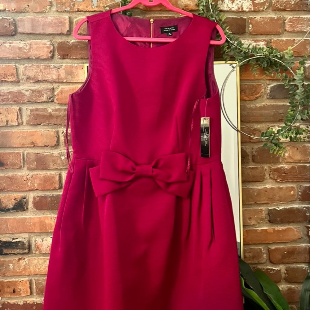 NWT Tahari Size 16 Dress w/ Bow Detail and Pockets